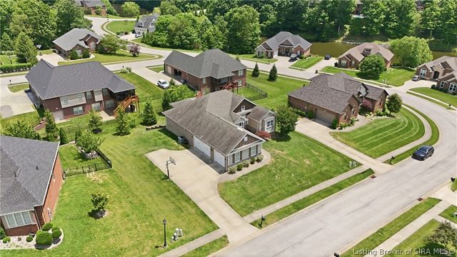 3418 Royal Lake Drive, Floyds Knobs, IN 47119
