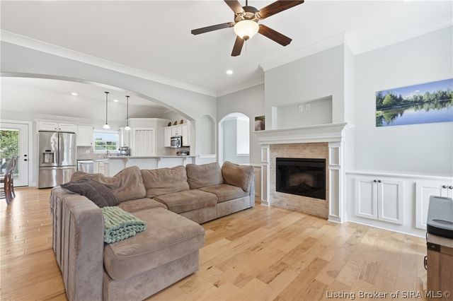 3418 Royal Lake Drive, Floyds Knobs, IN 47119