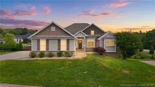 3418 Royal Lake Drive, Floyds Knobs, IN 47119