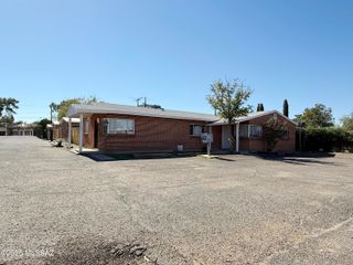 2538 E Glenn Street, Tucson, AZ 85716