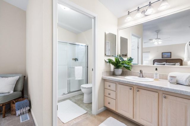 998 38th Avenue 9, Santa Cruz, CA 95062