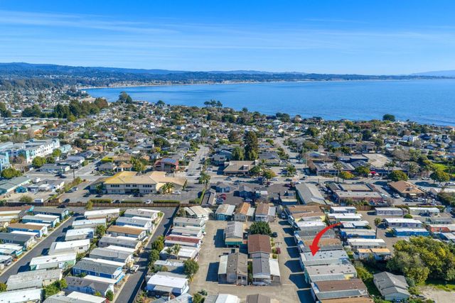 998 38th Avenue 9, Santa Cruz, CA 95062
