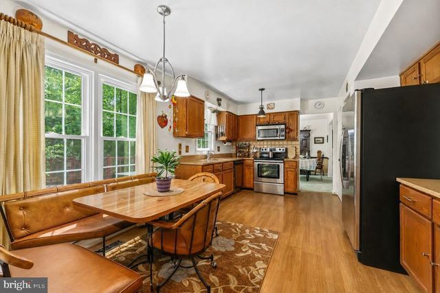 11613 BROOKWAY CT, Woodbridge, VA 22192