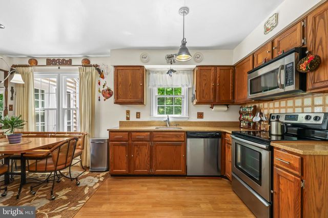 11613 BROOKWAY CT, Woodbridge, VA 22192
