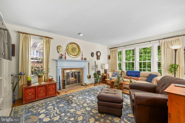 11613 BROOKWAY CT, Woodbridge, VA 22192