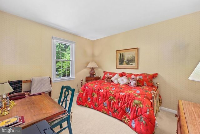 11613 BROOKWAY CT, Woodbridge, VA 22192