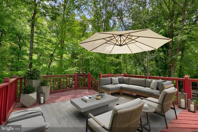 11613 BROOKWAY CT, Woodbridge, VA 22192