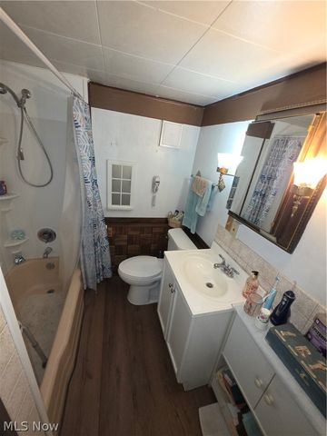 531 Robinwood Avenue, Sheffield Lake, OH 44054
