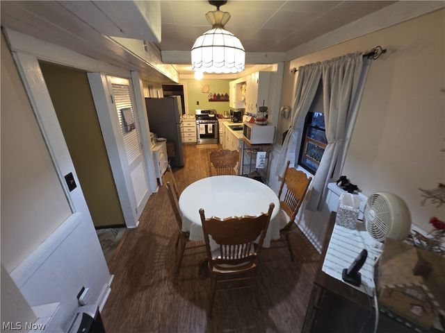 531 Robinwood Avenue, Sheffield Lake, OH 44054