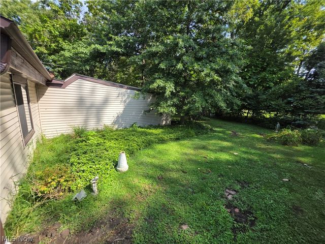 531 Robinwood Avenue, Sheffield Lake, OH 44054