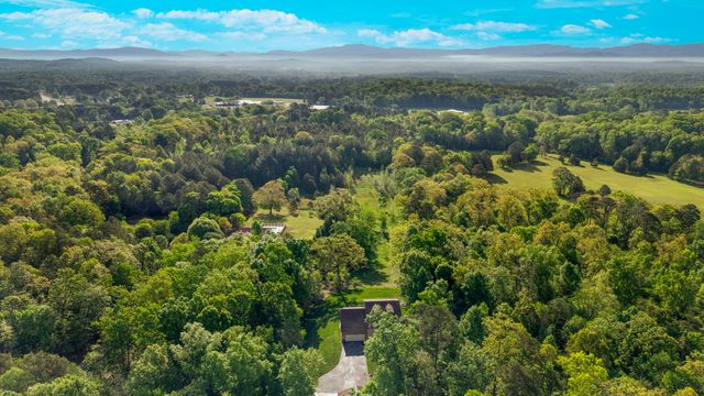 250 Outlet Road SE, Cleveland, TN 37323