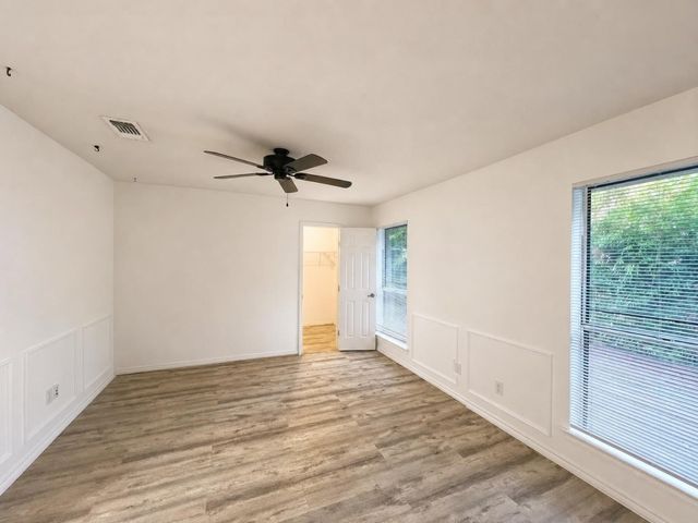 70 Legend Road, Benbrook, TX 76132