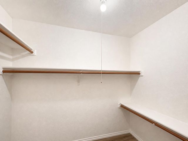 70 Legend Road, Benbrook, TX 76132