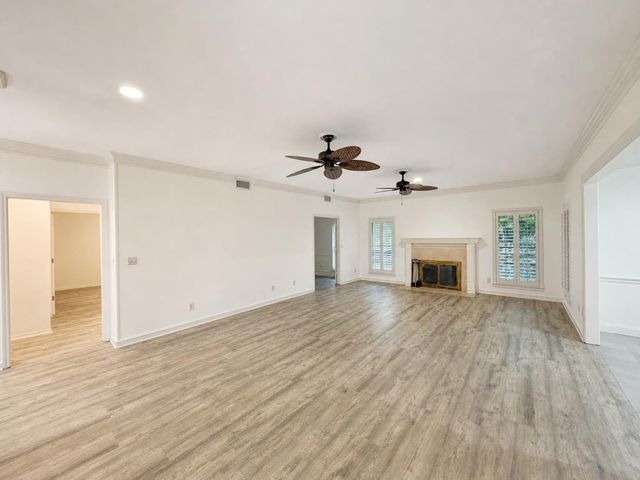 70 Legend Road, Benbrook, TX 76132