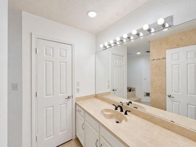 70 Legend Road, Benbrook, TX 76132