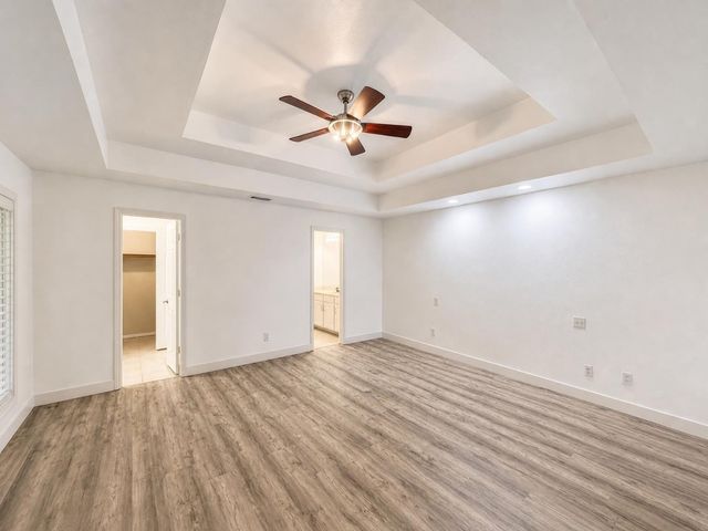 70 Legend Road, Benbrook, TX 76132