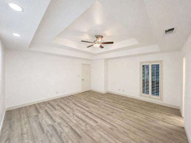 70 Legend Road, Benbrook, TX 76132