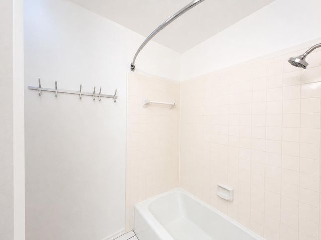 70 Legend Road, Benbrook, TX 76132