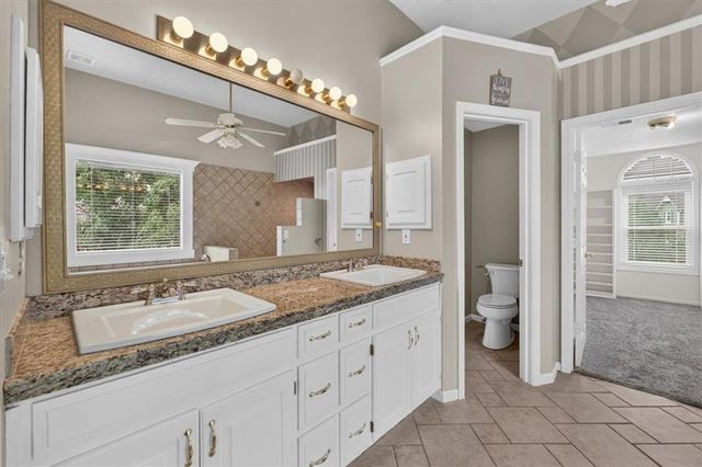 7903 W 129th Terrace, Overland Park, KS 66213