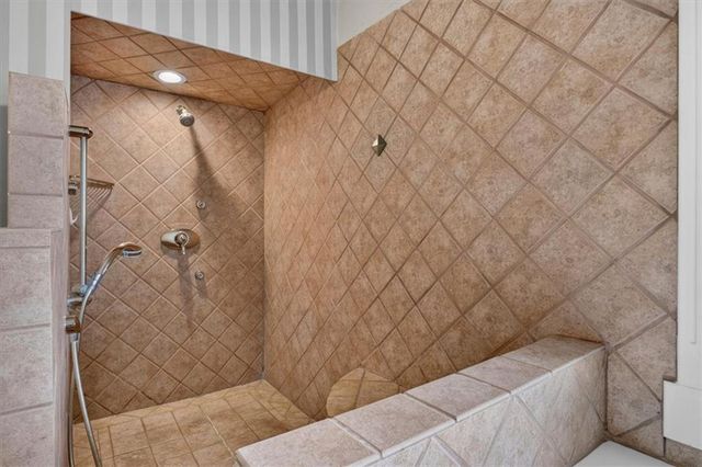 7903 W 129th Terrace, Overland Park, KS 66213