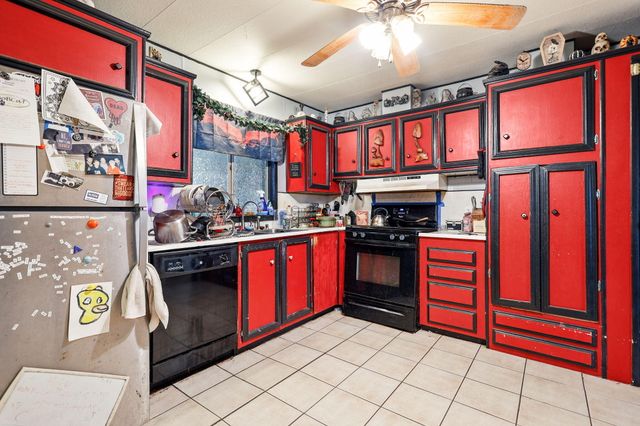 1800 Jason Way, Redding, CA 96003