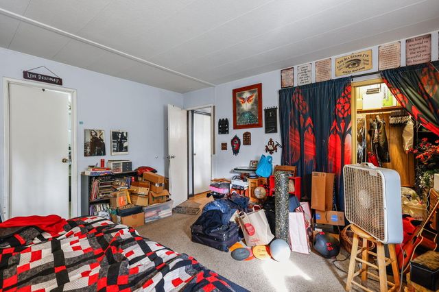 1800 Jason Way, Redding, CA 96003