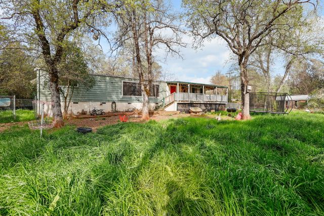 1800 Jason Way, Redding, CA 96003