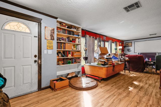 1800 Jason Way, Redding, CA 96003