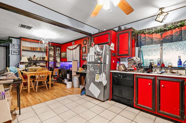 1800 Jason Way, Redding, CA 96003