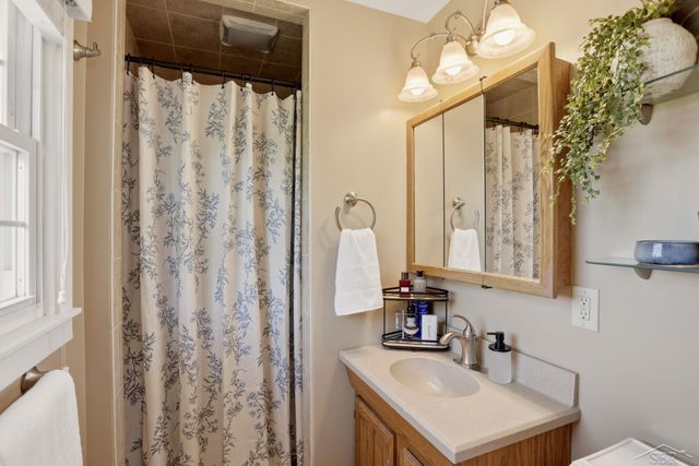 4338 S Wayside Drive, Saginaw Twp, MI 48603