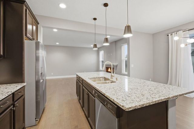 18147 Glassfern Lane, Lakeville, MN 55044