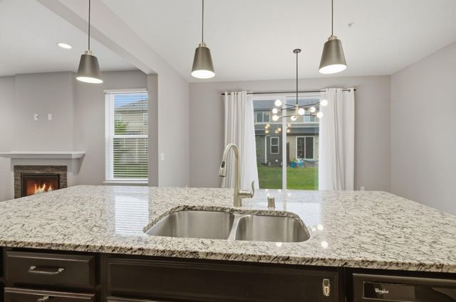 18147 Glassfern Lane, Lakeville, MN 55044