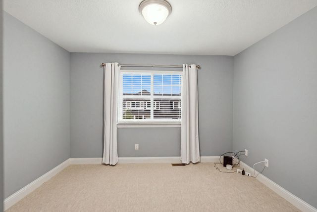 18147 Glassfern Lane, Lakeville, MN 55044
