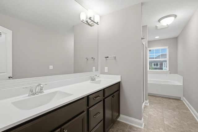 18147 Glassfern Lane, Lakeville, MN 55044