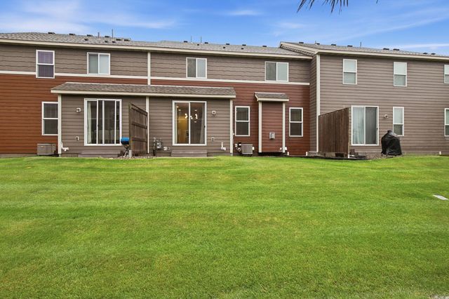 18147 Glassfern Lane, Lakeville, MN 55044