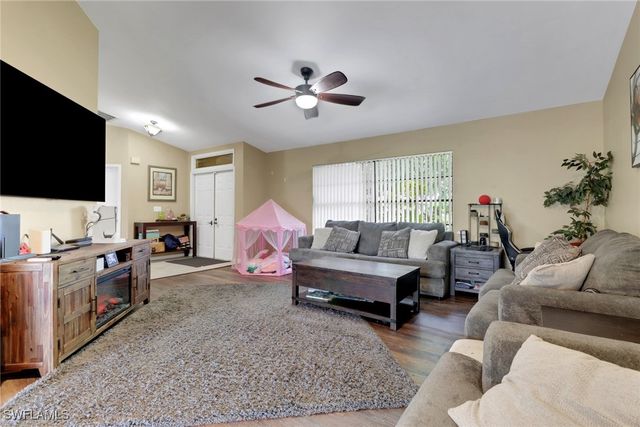 9414 Pineapple RD, Fort Myers, FL 33967