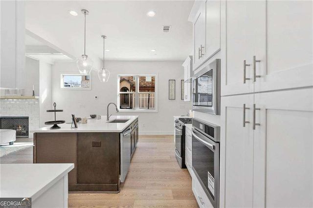 110 Via Roma, Woodstock, GA 30188