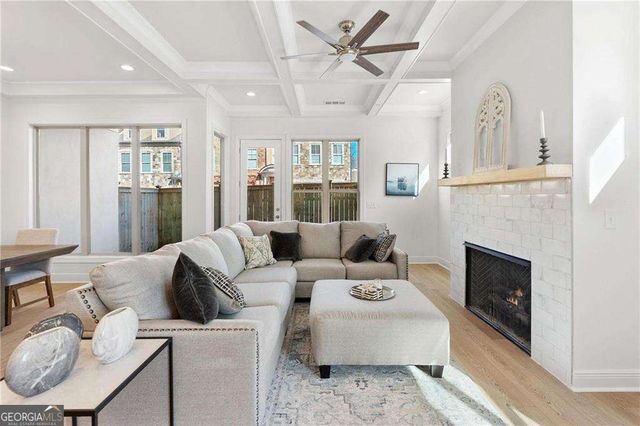 110 Via Roma, Woodstock, GA 30188