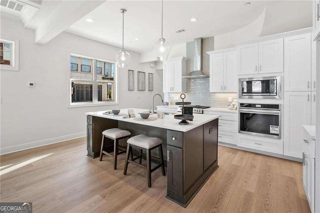 110 Via Roma, Woodstock, GA 30188