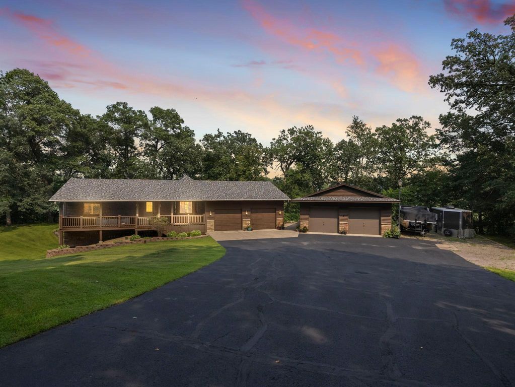 11615 257th Avenue NW, Livonia Twp, MN 55398