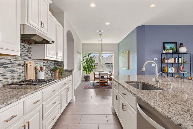 5108 Pearl Crescent LN, Georgetown, TX 78626
