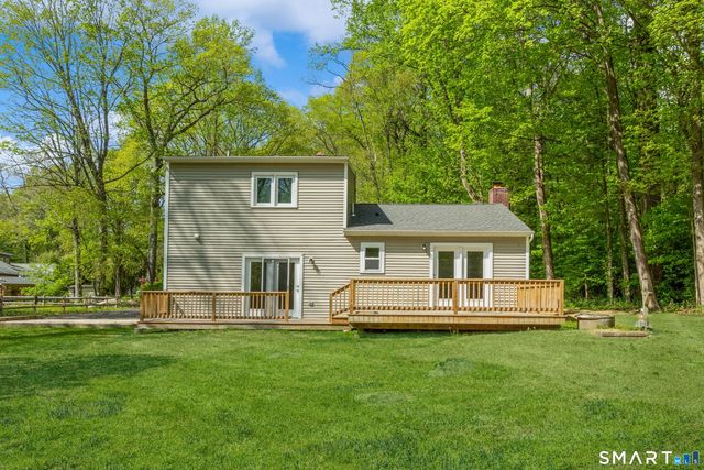 13 Jeanette Street, Monroe, CT 06468