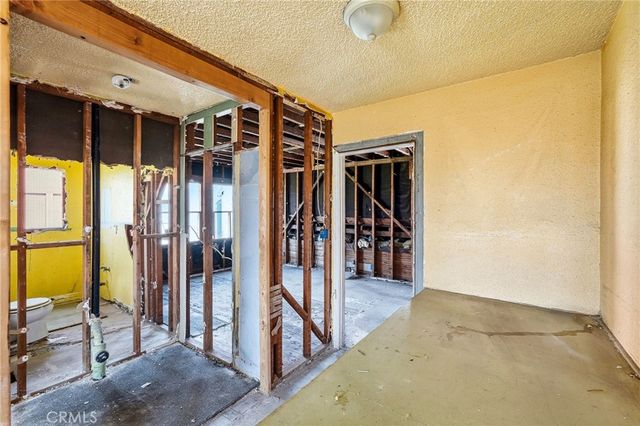 511 S Brand, San Fernando, CA 91340