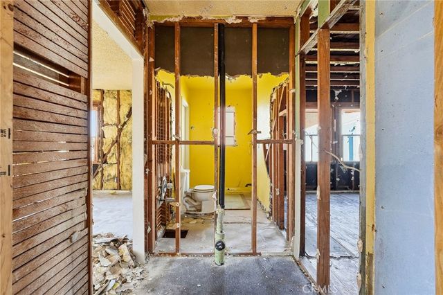 511 S Brand, San Fernando, CA 91340