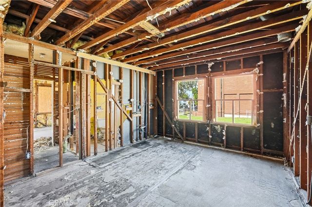 511 S Brand, San Fernando, CA 91340