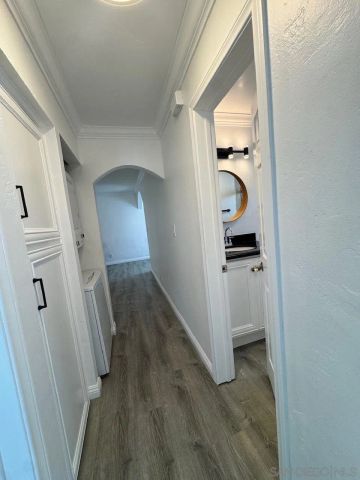 5075 Narragansett Avenue 206, San Diego, CA 92107