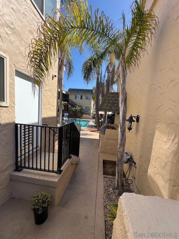 5075 Narragansett Avenue 206, San Diego, CA 92107