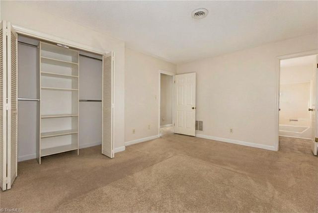 195 Vancouver Court, Kernersville, NC 27284