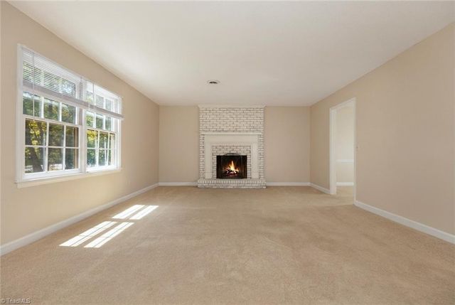 195 Vancouver Court, Kernersville, NC 27284