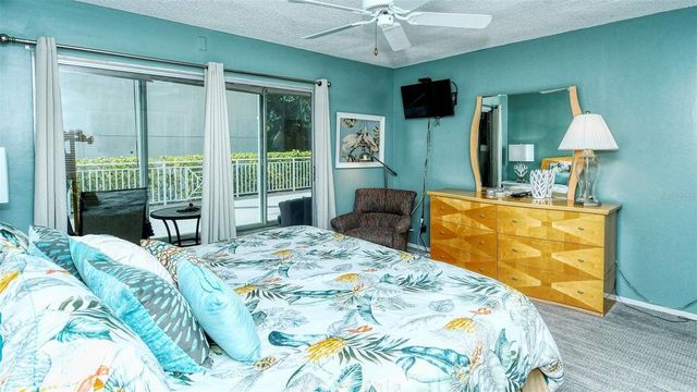 1255 E PEPPERTREE DRIVE 101, Sarasota, FL 34242